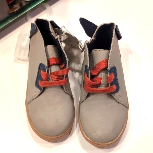 Oashkosh's genuine kid Tan Boys with Jeans shoes Size 9 New with tags - Picture 13 of 13